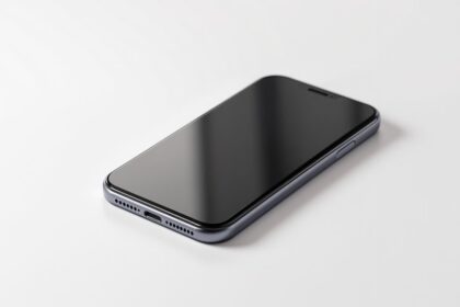 najlepsza ładowarka do iphone'a 13