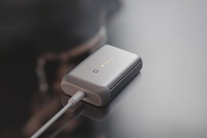 przegląd modeli ładowarek do iphone'a 14