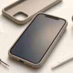 pęknięte etui iPhone'a podczas rozmów